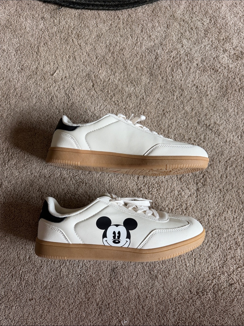 Disney ladies White and Black Mickey Low-Top Sneakers with Gum Sole